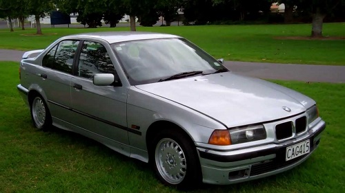 BMW 320i tahun 1994