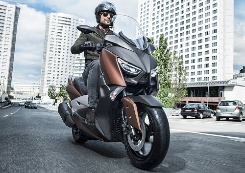 Harga Yamaha X MAX  250 dan Spesifikasi Terbaru 2020 