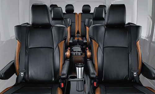 Interior Premium New Toyota Hiace