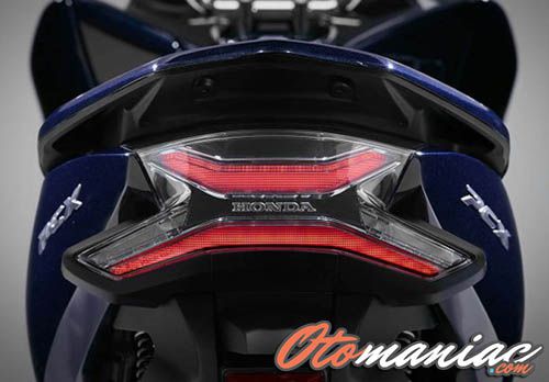 Lampu Belakang Honda PCX Hybrid - Harga Honda PCX Hybrid Terbaru 2022, Review & Spesifikasi