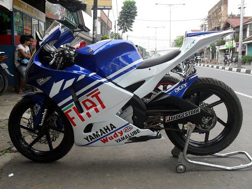 Modifkasi Yamaha Vixion MotoGP 2